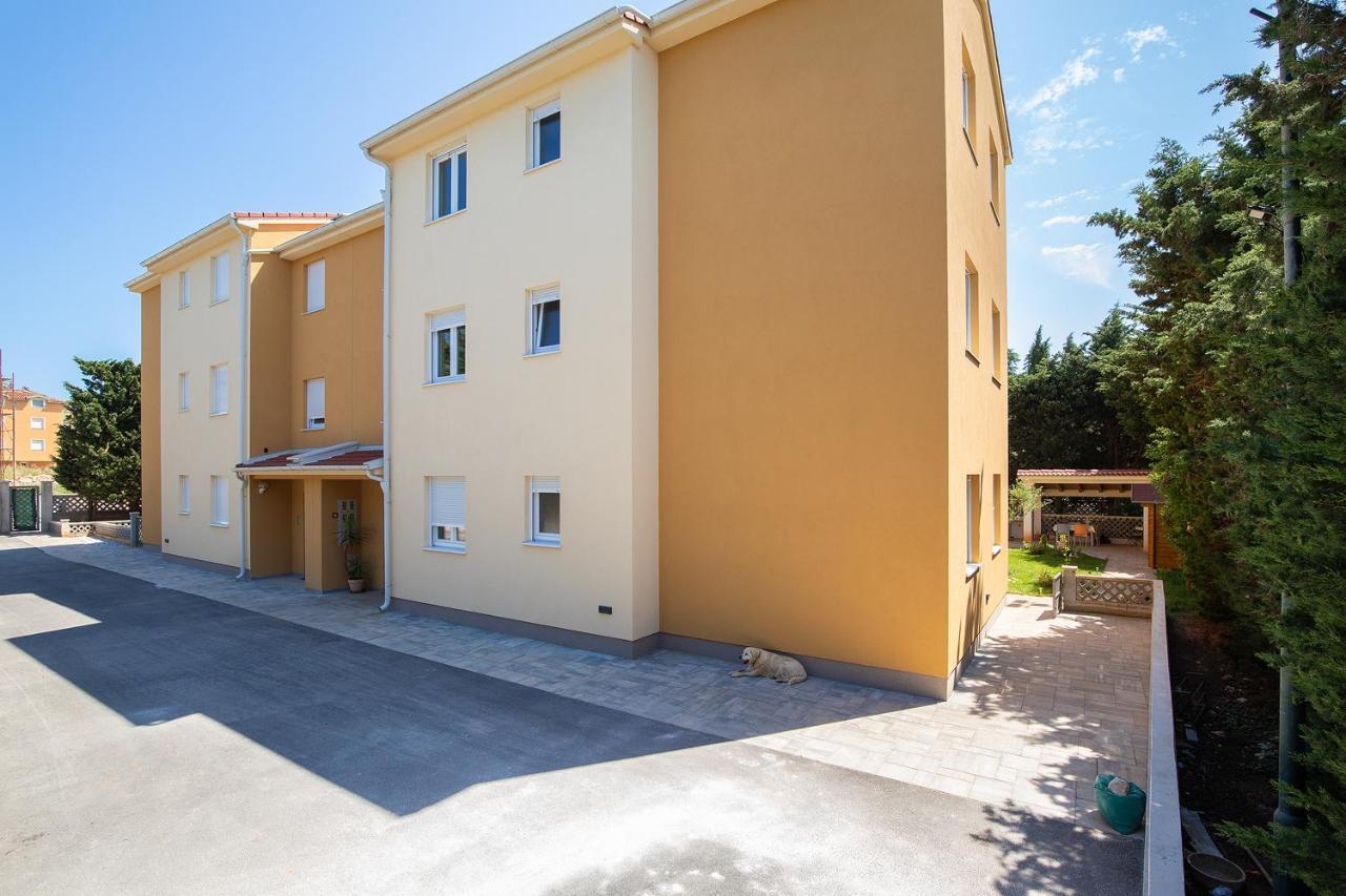 Apartments Jan&Enzo Медулин Экстерьер фото